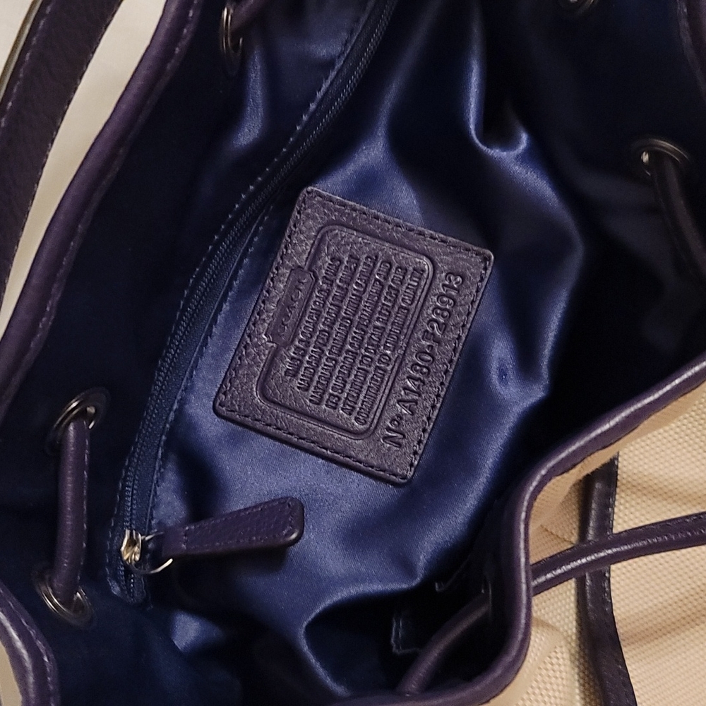 Coach Avery Drawstring Handbag/Crossbody Bag - Picture 15 of 16